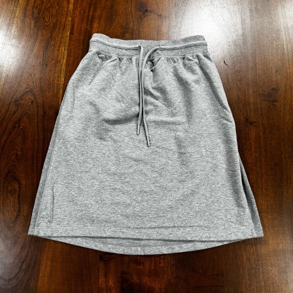 Lululemon Start Anew Skirt Size 2 - Picture 3 of 9